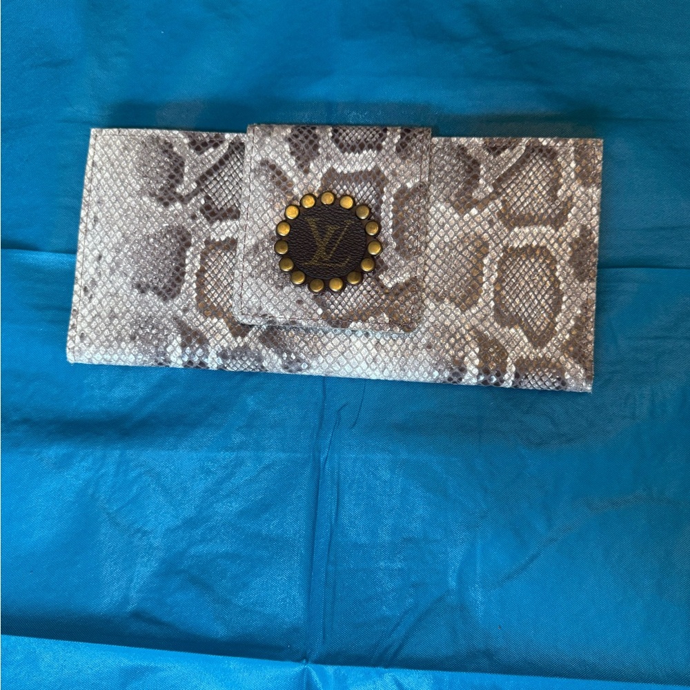 LV Snake-Print Clutch Wallet in Gray and Brown